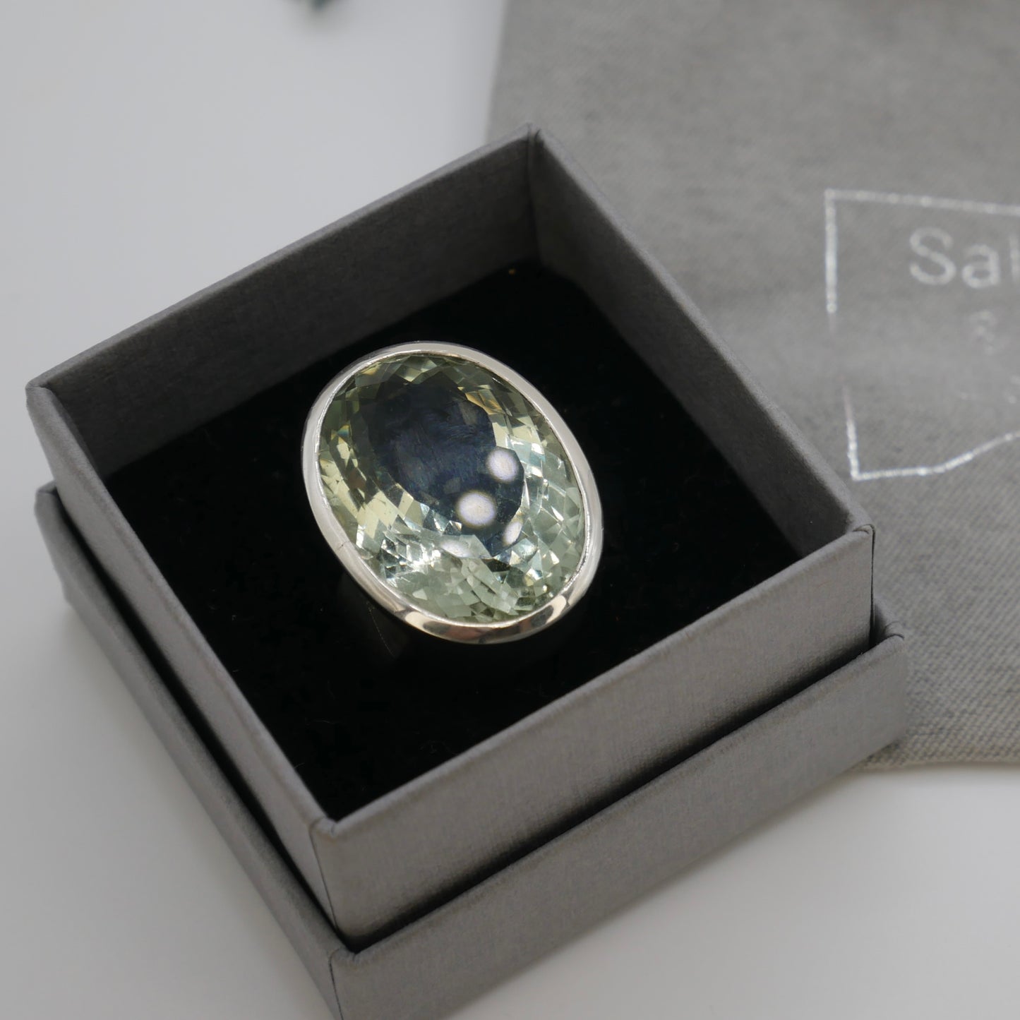 Gardenia, Green Amethyst Maxi Cinderella Ring