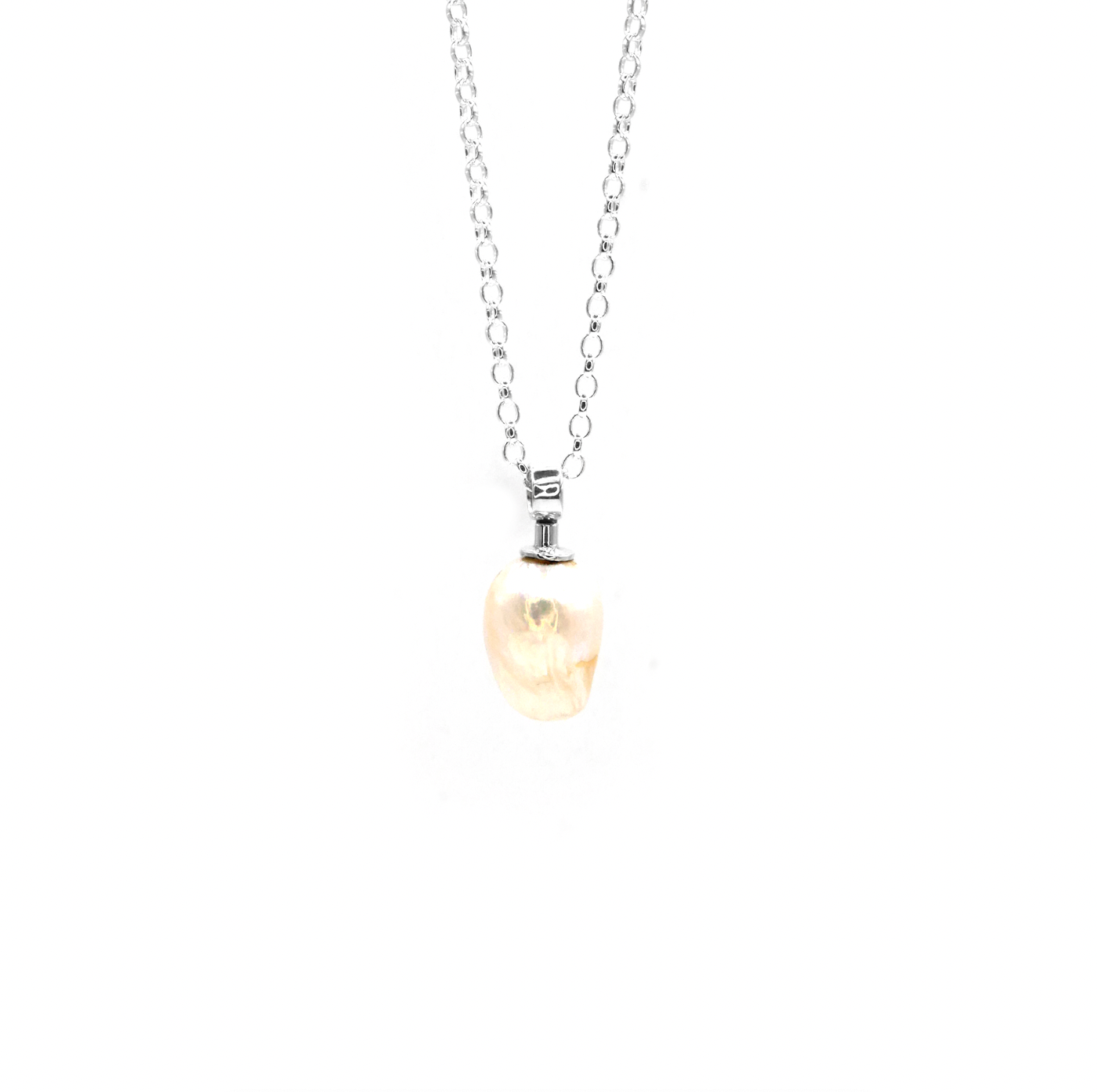 Baroque Pearl Pendant Necklace